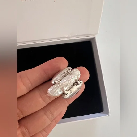 Free people Silver Baroque Pearl Statement Ring - Picture 5 of 12